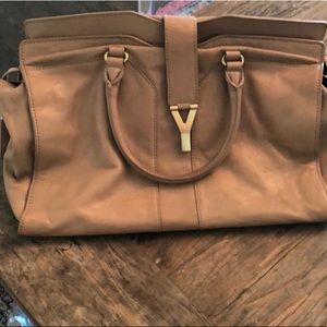 YVES SAINT LAURENT Cabas Chyc Y Bag Tan Leather